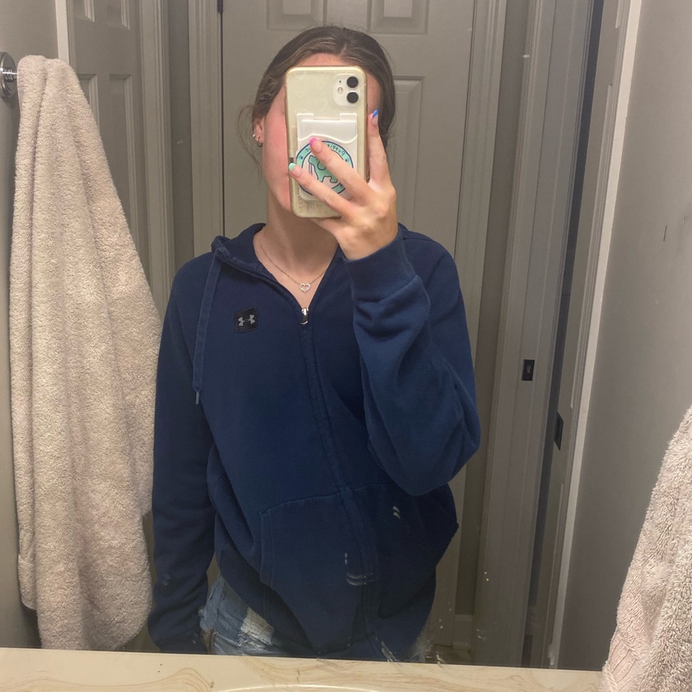 Under Armour- zip up hoodie